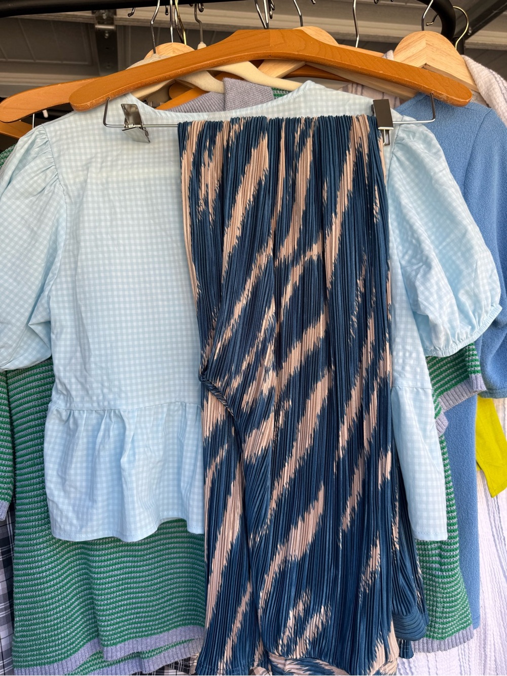 Fashion Nova Navy & Beige Pleated Pants